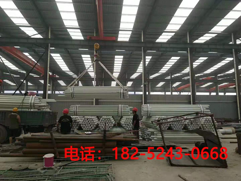 网架成品杆件装车待发